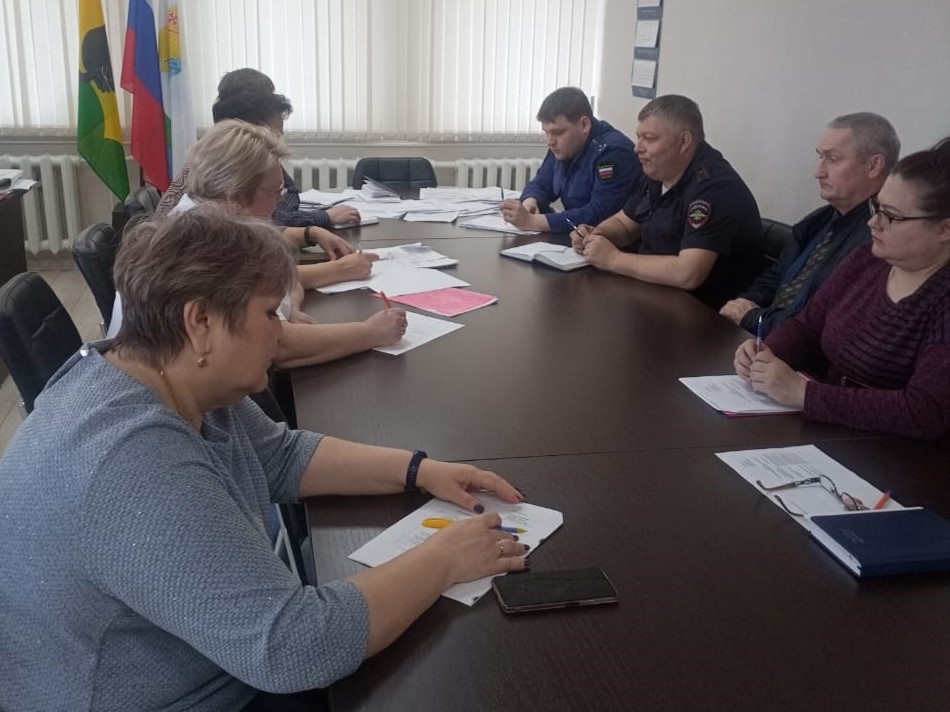 Заседание межведомственной комиссии по легализации налогооблагаемой базы и обеспечения поступления в консолидированный бюджет в Нагорском районе.