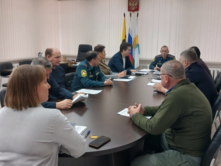 На территории Нагорского района прошло командно-штабное учение. На территории Нагорского района прошло командно-штабное учение.